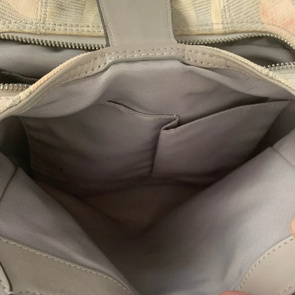 Coach vintage gray & peach fabric signature hobo purse - Picture 7 of 13